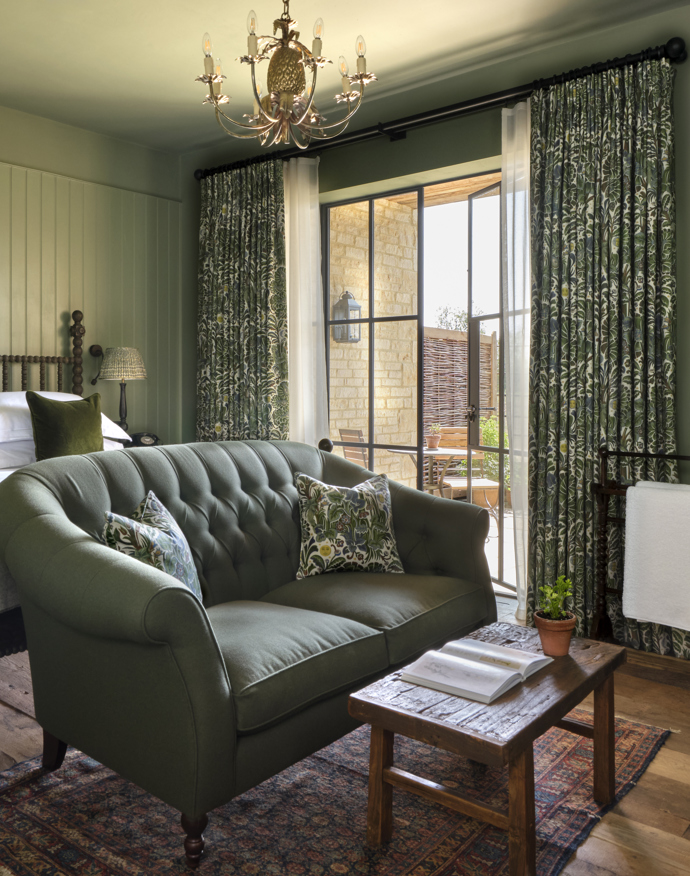 Field Luxe Rooms