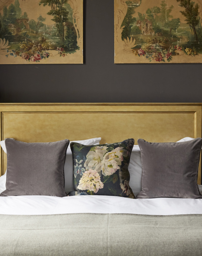 Hideaway Room 2 at THE PIG-at Bridge Place - Canterbury, Kent