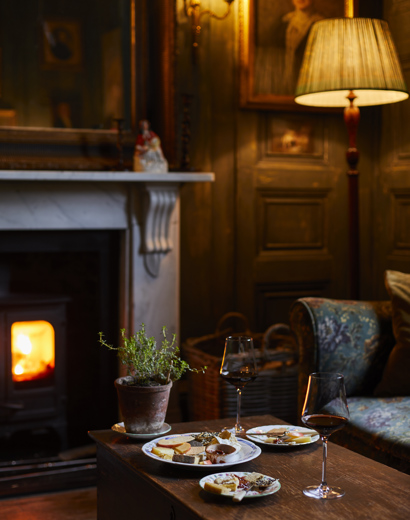 Bar & lounges in the South Downs